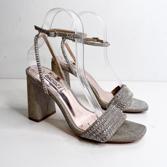 BADGLEY MISCHKA  COLLECTION Becca Sandal in Platino size 7 - Picture 2 of 9